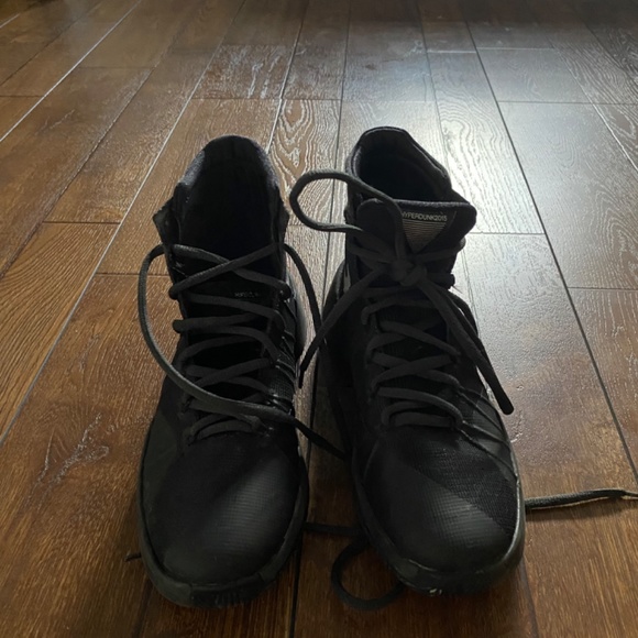 Nike Hyperdunk - Picture 2 of 3